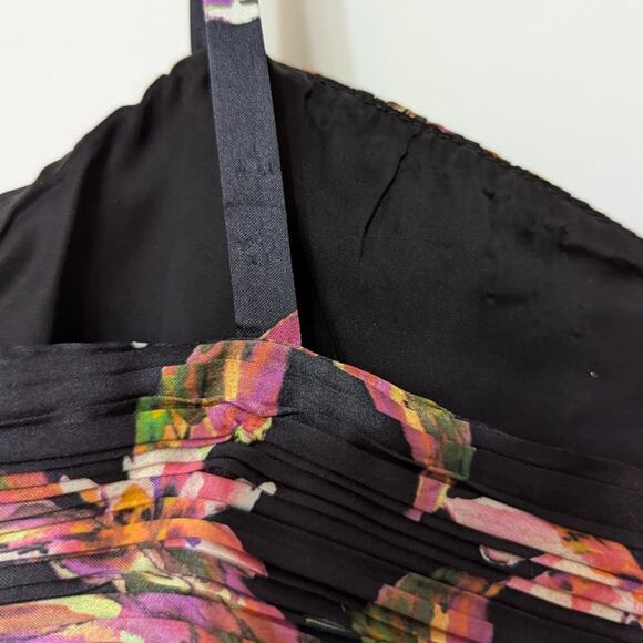 AMUR Londyn Pleated Tiered Maxi Dress Black Floral Size 8 Women's Preowned - Picture 11 of 12